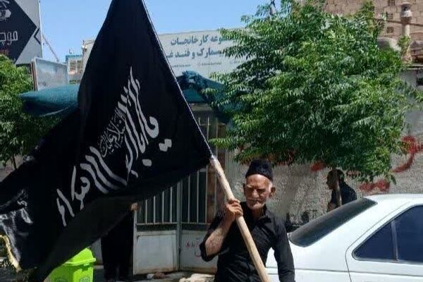 هم‌نوایی نسل‌ها در دسته‌های عزاداری امام حسین(ع) 