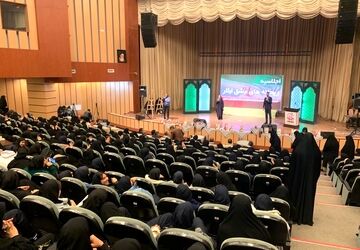 اجلاسیه‌ دانش‌آموزان دختر و بانوان شهید در شهرکرد