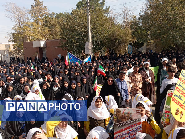 راهپیمایی ۱۳ آبان در شهرستان صالح آباد 