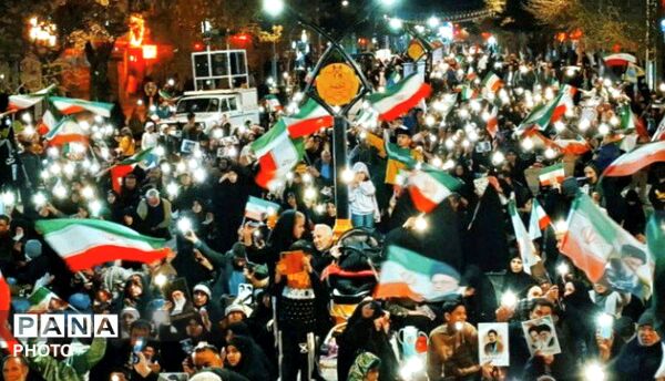 اجتماع عظیم مردمی در لحظات تحویل سال در شهرستان تربت جام
