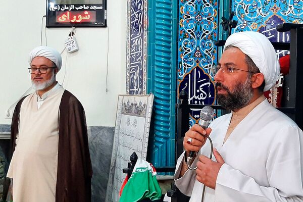 برپایی جشن عبادت و بندگی در مسجد ناحیه 2 بهارستان