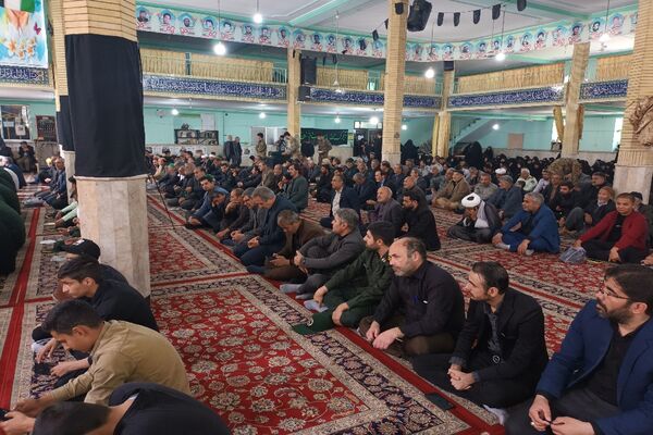 مراسم ترحیم و قرآن‌خوانی برای شهید جمهور و همراهان در مصلی چناران