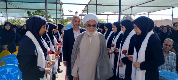 سپاس معلم در گناباد 