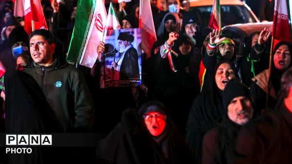سی‌امین شب تجدید بیعت مردم فردیس با رهبر مظلومان در آستانه ادامه راه شهدا