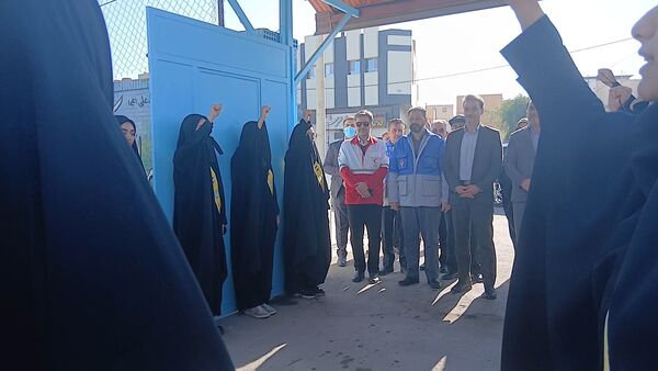 بیست‌وهفتمین مانور سراسری زلزله و ایمنی در مدرسه شهید دهقان ناحیه 2 یزد