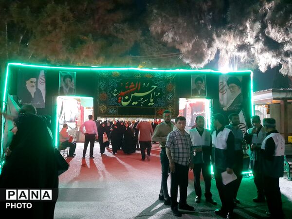 دانشگاه آزاد شهرقدس؛ مأمن زائران اردبیلی در مسیر وداع با رهبر شهید
