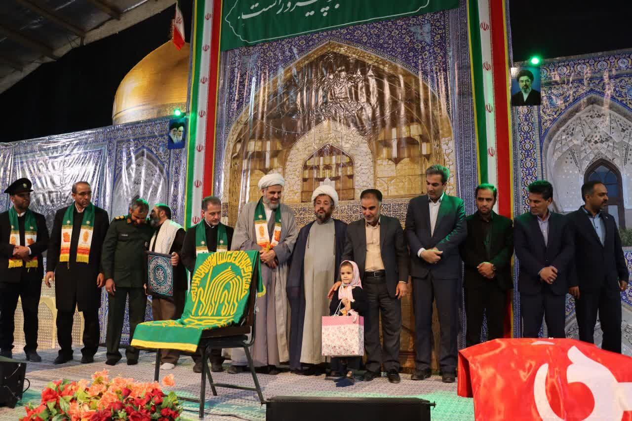 حضور گسترده مردم شهر نیر در جشن زیر سایه خورشید