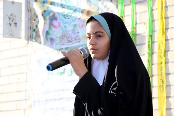 مراسم صبحگاه مهدوی در مدرسه شاهد نیک‌اندیشان