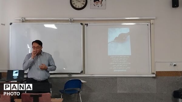 کارگاه آموزشی خودشناسی در دبیرستان آرمینه مصلی‌نژاد