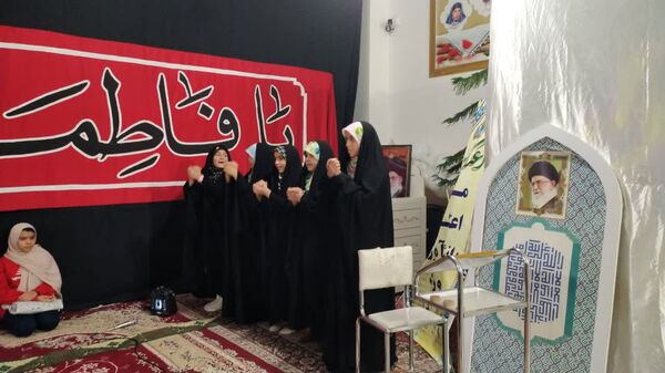 اعتکاف دانش‌آموزان دختر در مسجد سیدالشهدا شهرستان بجنورد 