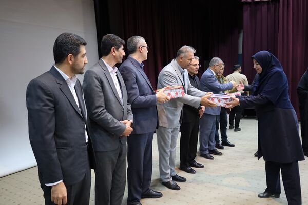 مراسم هفته پیوند اولیا و‌ مربیان در آذربایجان غربی