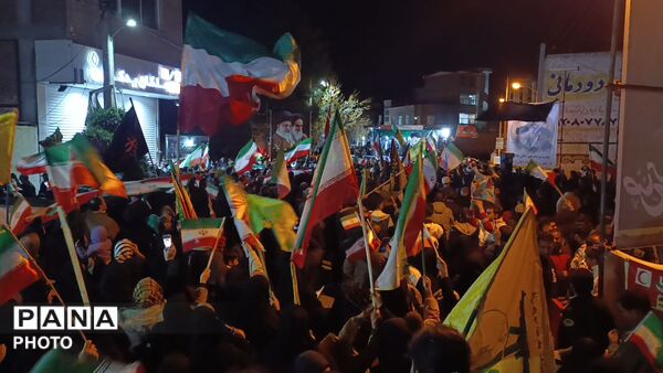 خروش عظیم مردم ملکان در اربعین شهادت قائد امت و شهدای دانش آموز میناب