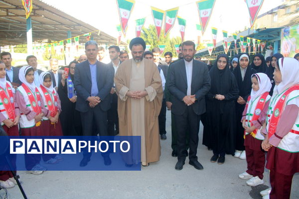 تجلیل از دانش‌آموزان تراز انقلاب اسلامی استان بوشهر