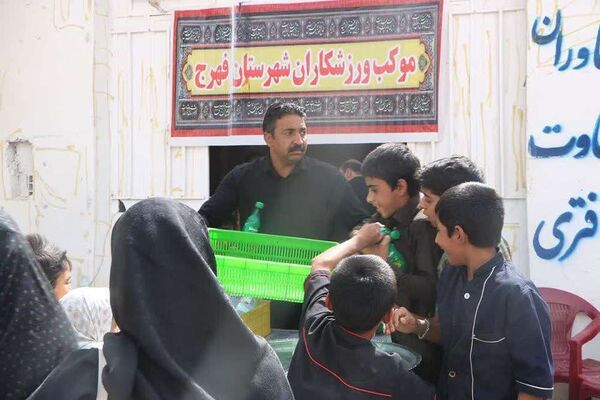 جاماندگانی که در غبار راه پیمودند
