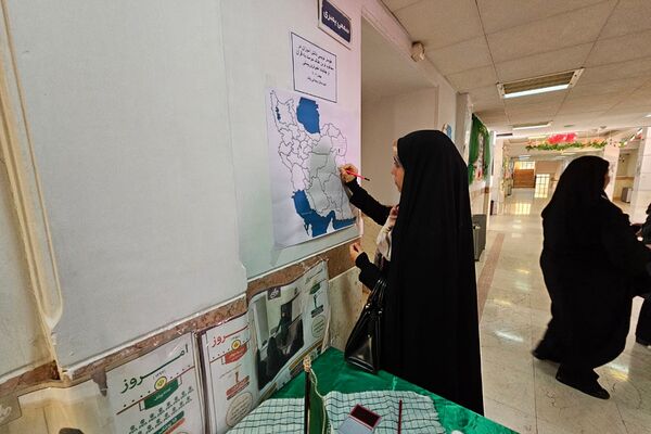 همایش «یاوران انقلاب؛ پیشتازان مقاومت» در دبیرستان دخترانه شهیدوجدانی پاک چهاردانگه 