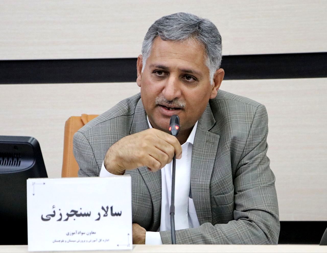 سوادآموزی امروز تنها خواندن و نوشتن نیست، هر فرد باید مهارت‌ آموزی را هم فراگیرد