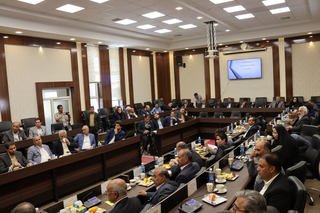 آوای خدمت در همایش تدبیر 