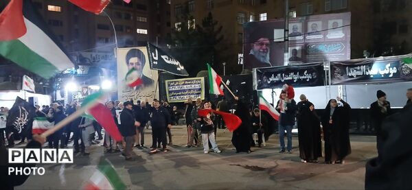 حضور پرشور مردم شهرستان ساوجبلاغ در بیعت با رهبر معظم انقلاب اسلامی 