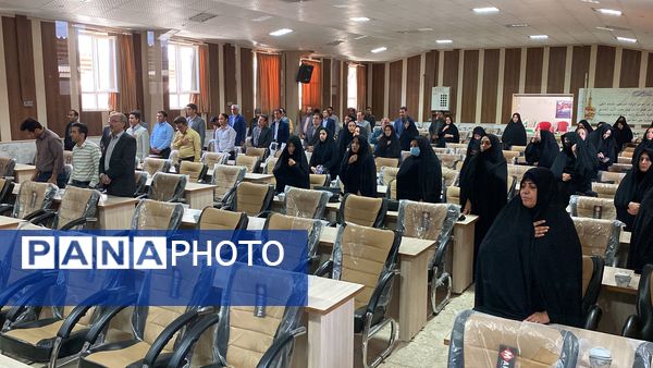 همایش مدیران مدارس شهرستان مه‌ولات در آستانه هفته بزرگداشت مقام والای معلم