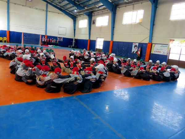 به صدا در امدن زنگ انقلاب در مدرسه فجر اسلام اباد 