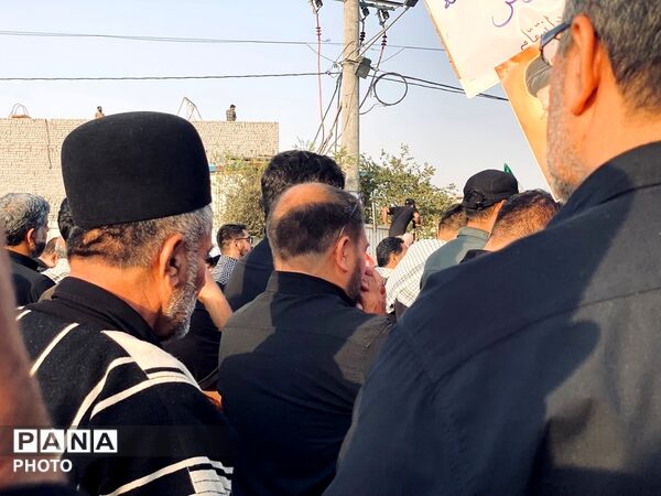 دریای خروشان جمعیت در سوگ «امام شهید امت» قم