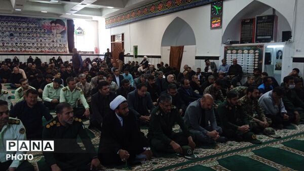 مراسم گرامیداشت چهارمین روز تدفین «امام شهید» در مسجد جامع دولت‌آباد