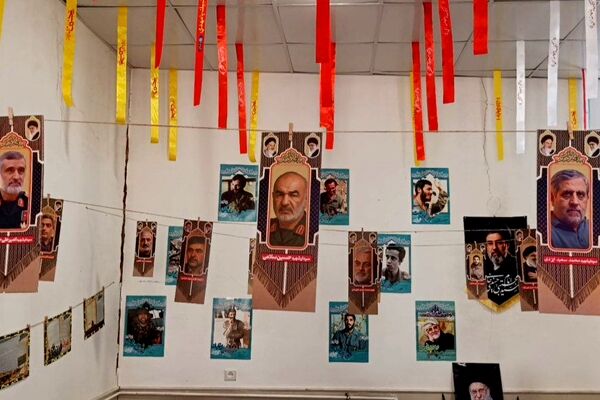 افتتاح نمایشگاه شهدای جنگ رمضان در روستای مومن آباد قم