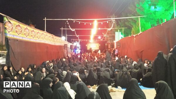 میدان نجفیه؛ کانونِ جوشانِ عشق و میثاقِ حسینی در زاوه