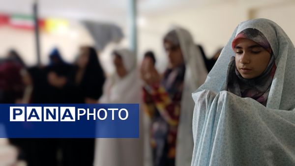 آیین معنوی اعتکاف دانش‌آموزان دختر مسجد سیدالشهدای یاسوج