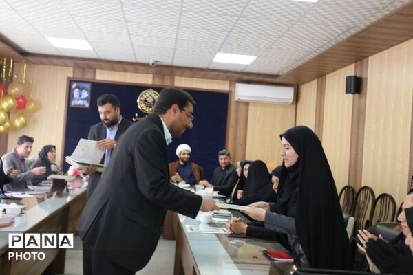 گرامیداشت روز معلم در  آذربایجان‌شرقی 