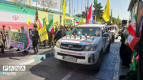حماسه خونخواهی رهبر شهید در تهران با حضور ۳۱۳ هزار جانفدای ایران