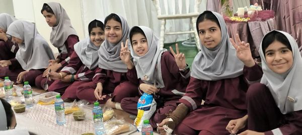 برپایی ضیافت افطاری در دبستان نورالهدی