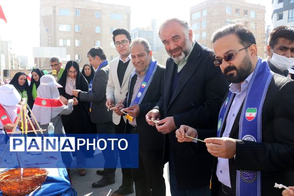 برنامه نمادین استانی و مانور تشکیلاتی یاوران انقلاب در خراسان رضوی