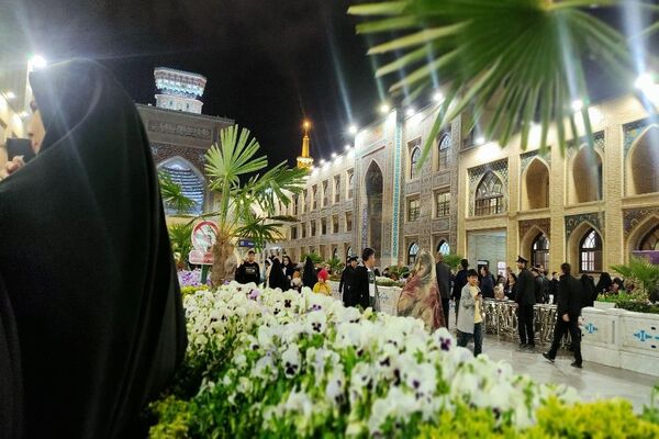 مراسم سومین شب قدر در بارگاه  ملکوتی حضرت امام رضا(ع)