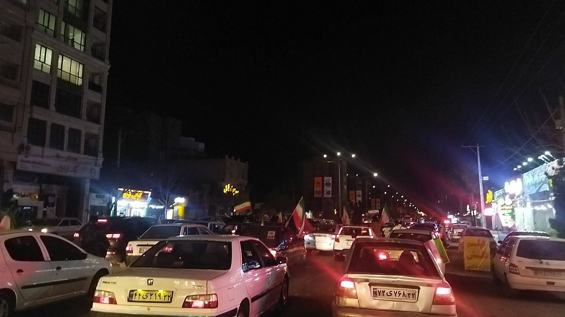 رژه ماشینی در بلوار فضل نیشابور 