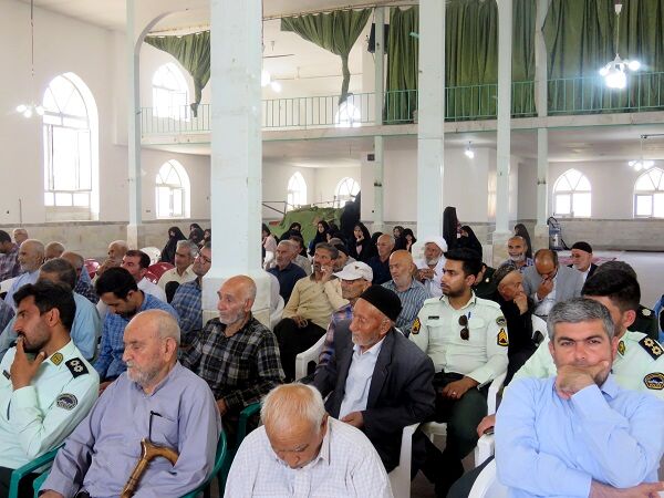 همایش سیاسی و بصیرتی بسیجیان شهر درق 