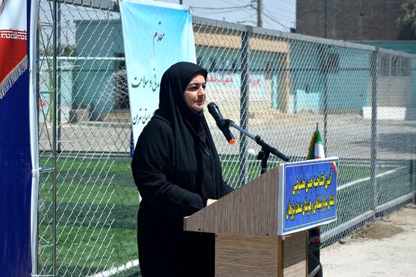برگزاری آیین افتتاحیه زمین چمن مصنوعی هنرستان صنعت پژوهشان و مدرسه سردار سلیمانی بهارستان ۲