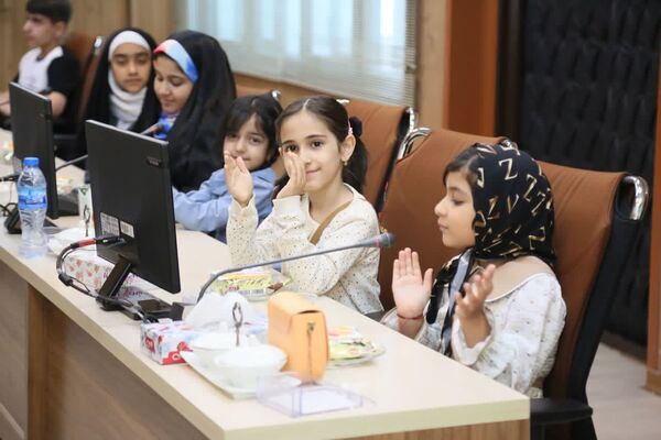 تقدیر از ۳۷ نفر از فرزندان همکاران سازمان ساماندهی مشاغل شهری