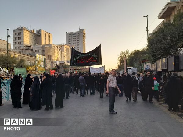 مشهد در روز شهادت؛ شهری که یکپارچه عزادار شد