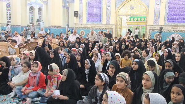 اختتامیه جشنواره تولید محتوا نماز و مسابقه عطر انتظار در امامزاده سیدجعفر یزد