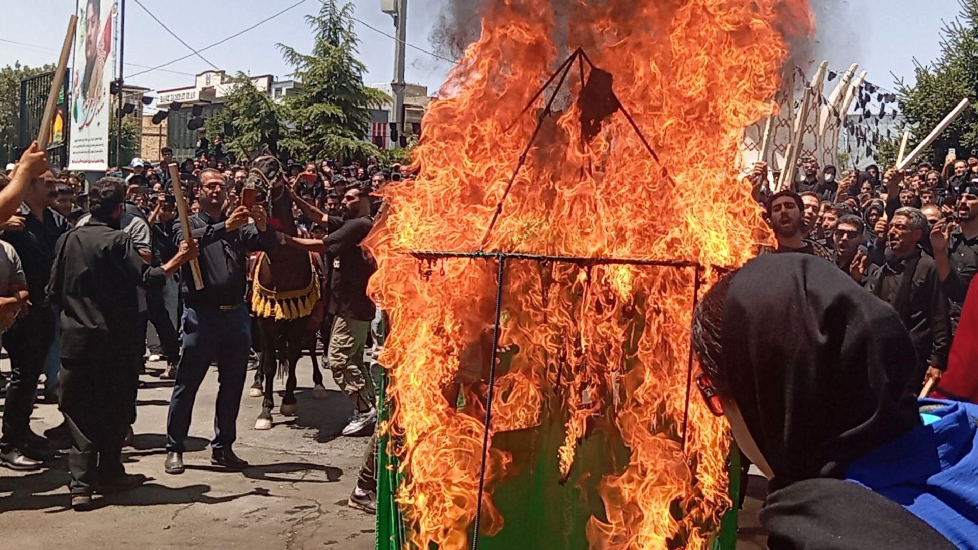 مردم قروه با شور حسینی در عاشورای امسال گردهم آمدند