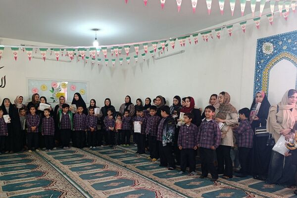 جشن میلاد حضرت فاطمه زهرا (س) در مدارس کهریزک 