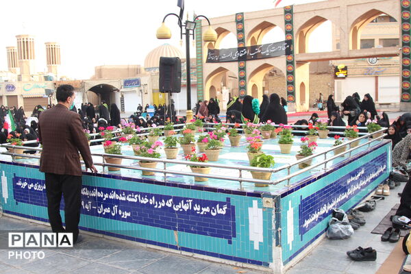 برپایی باشکوه نماز عید فطر در یزد