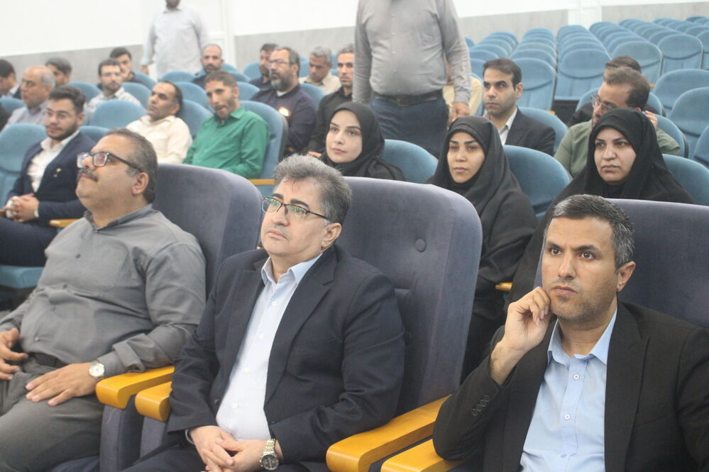 تجلیل از عوامل اجرایی اجلاس کشوری روسای آموزش و پرورش استان بوشهر 
