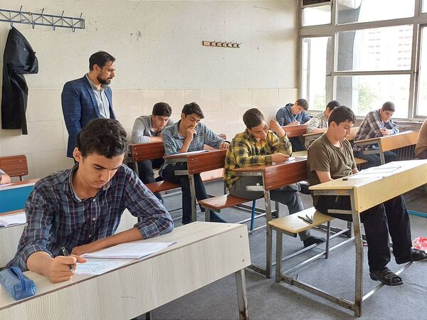 مرحله دوم آزمون سنجش عملکردی دانش‌آموزان دوره اول متوسطه، در منطقه ۱۴ تهران