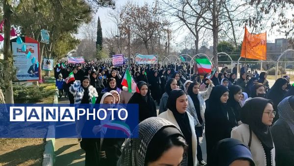 راهپیمایی عظیم 22 بهمن در شهرستان مرزی پارس آباد 