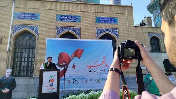 آیین گلباران مزار شهدای امامزاده محمد کرج