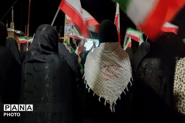 سنگر ما خیابان است 
