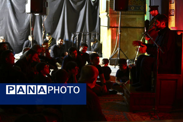 حال و هوای مسجد جمکران در شب عاشورای حسینی(ع)