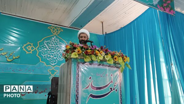 تجلی اتحاد و همبستگی در نماز جمعه فارسان